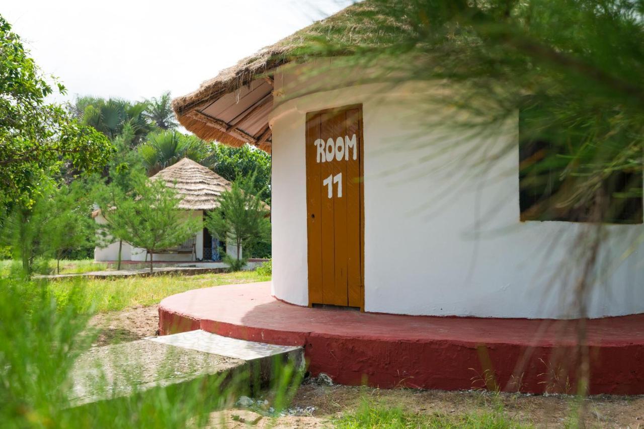 Tamba Kuruba Eco-Lodge Folonko Eksteriør bilde