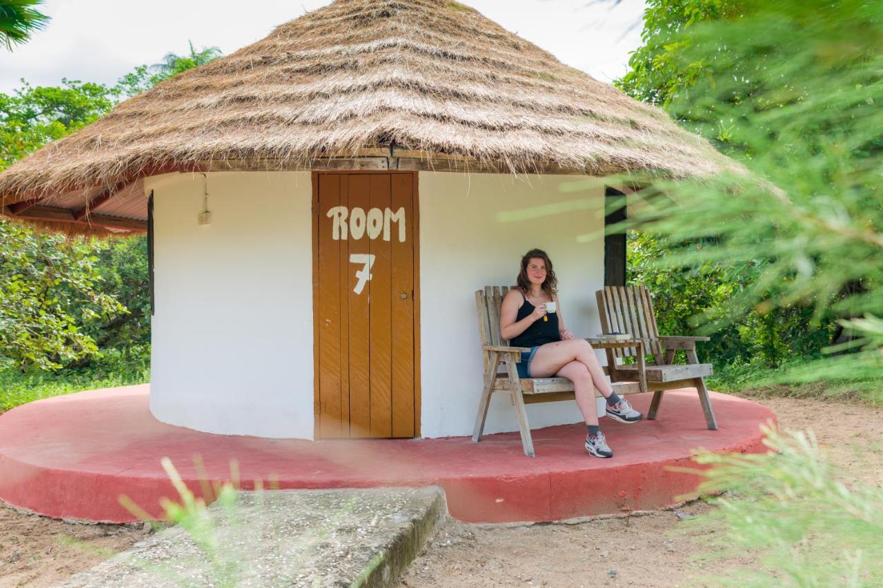 Tamba Kuruba Eco-Lodge Folonko Eksteriør bilde