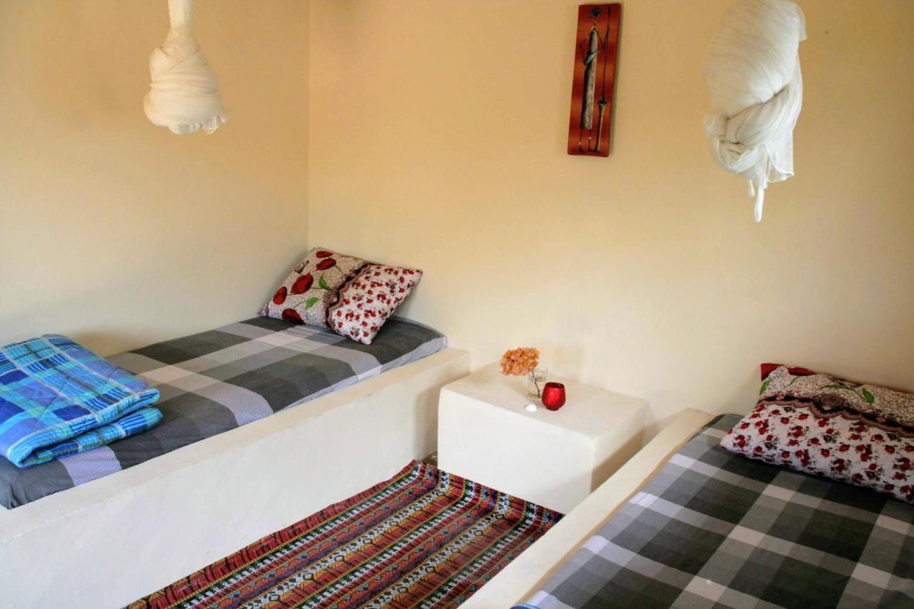 Tamba Kuruba Eco-Lodge Folonko Eksteriør bilde