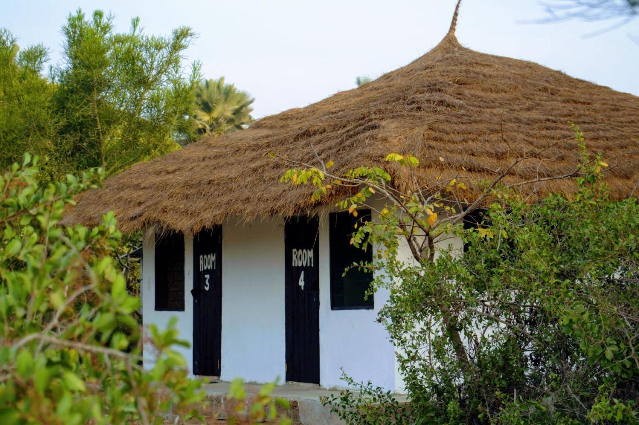 Tamba Kuruba Eco-Lodge Folonko Eksteriør bilde